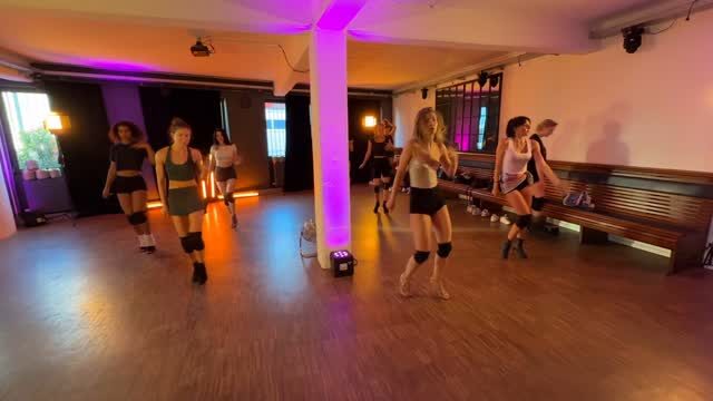 Instagram post from dance_lab_by_inna. This post is in position 5.