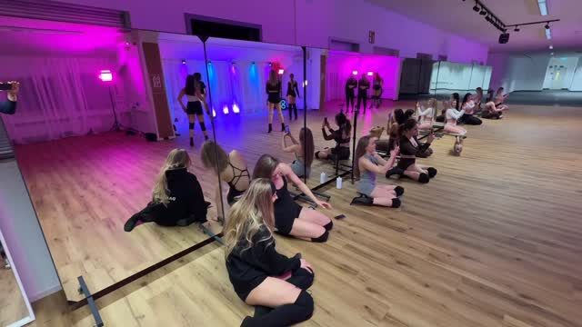 Instagram post from dance_lab_by_inna. This post is in position 4.