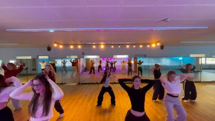 Instagram post from dance_lab_by_inna. This post is in position 1.