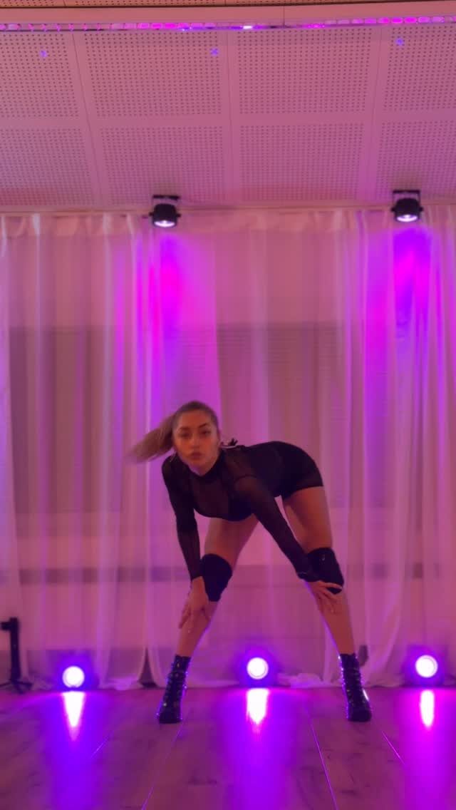 Instagram post from dance_lab_by_inna. This post is in position 9.