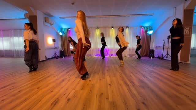 Instagram post from dance_lab_by_inna. This post is in position 1.