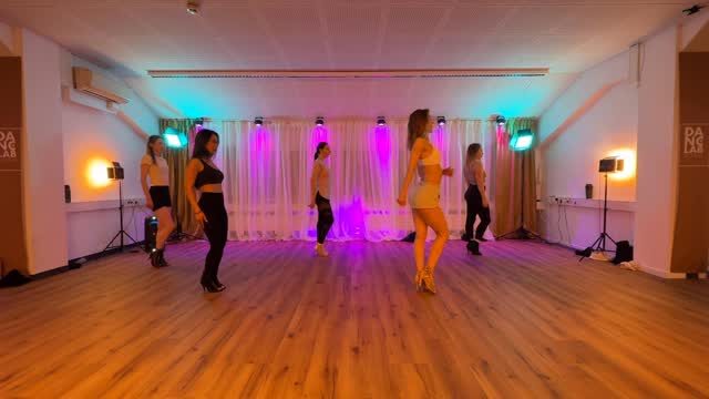 Instagram post from dance_lab_by_inna. This post is in position 1.