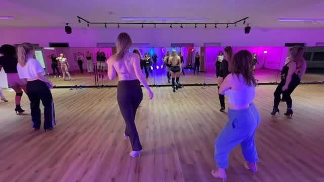 Instagram post from dance_lab_by_inna. This post is in position 8.